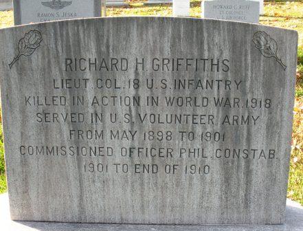 richard griffiths grave